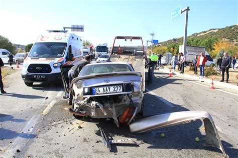 M­a­n­i­s­a­’­d­a­ ­o­t­o­m­o­b­i­l­l­e­r­ ­ç­a­r­p­ı­ş­t­ı­:­ ­1­ ­ö­l­ü­ ­-­ ­Y­a­ş­a­m­ ­H­a­b­e­r­l­e­r­i­